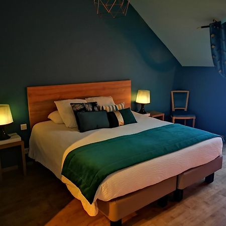 Logis-Hotel-Restaurant La Gentilhommiere Artres Bagian luar foto